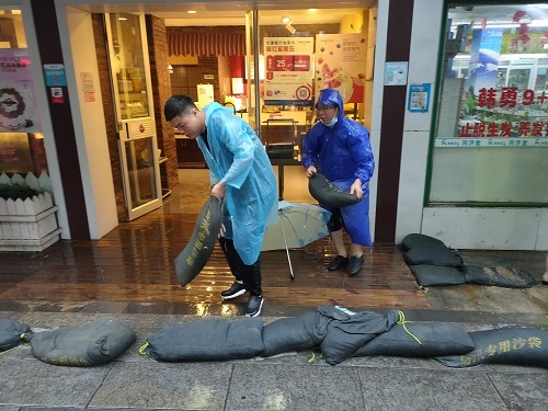 推动“三在”扎根宜粮 党员冲在防汛一线